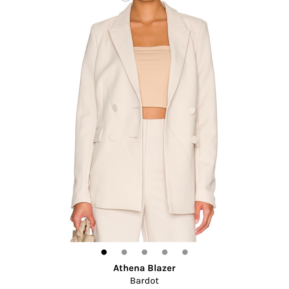Bardot - Beige - blazer. Size 6. (Revolve)